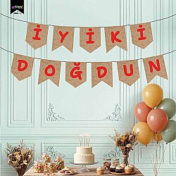 İyi ki Doğdun Kraft Zemin Kırmızı Harf Afiş - 1